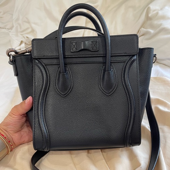 CELINE NANO LUGGAGE BAG IN DRUMMED CALFSKIN
BLACK - Picture 3 of 10